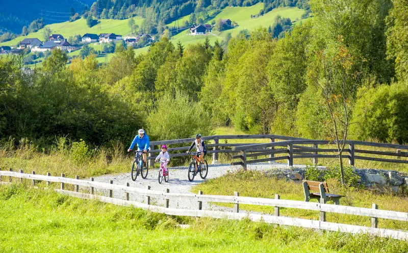 Murradweg, Familie, Landschaft