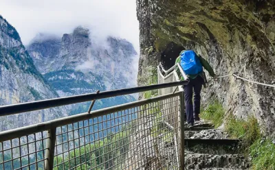 Wandern am Staubbachfall