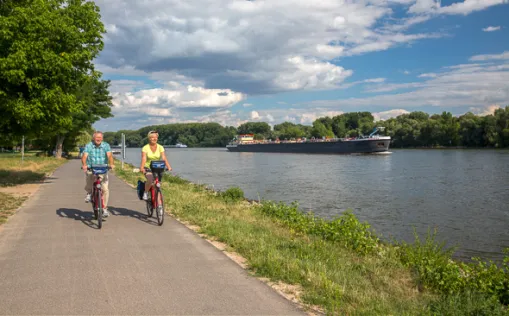 Radreisen in Hessen am Rhein-Radweg